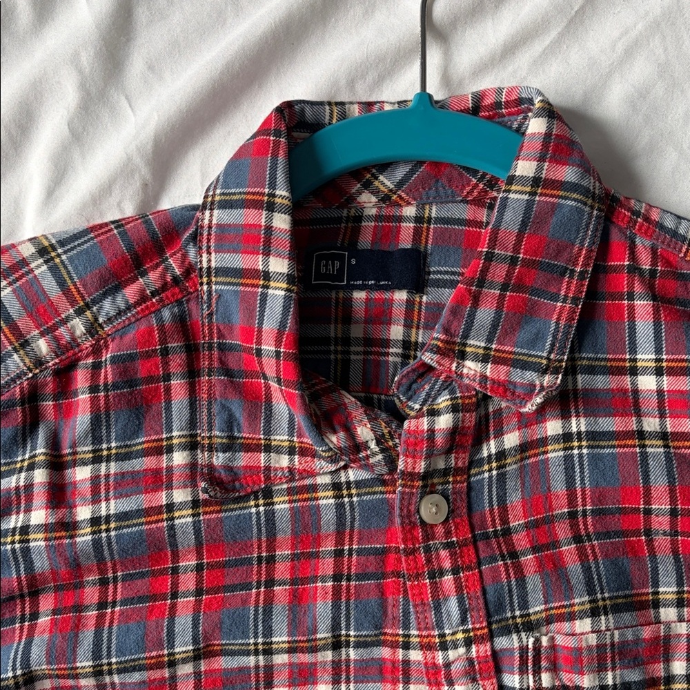 GAP Red, Blue & White Plaid Button-Down Shirt